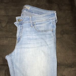Hollister jeans